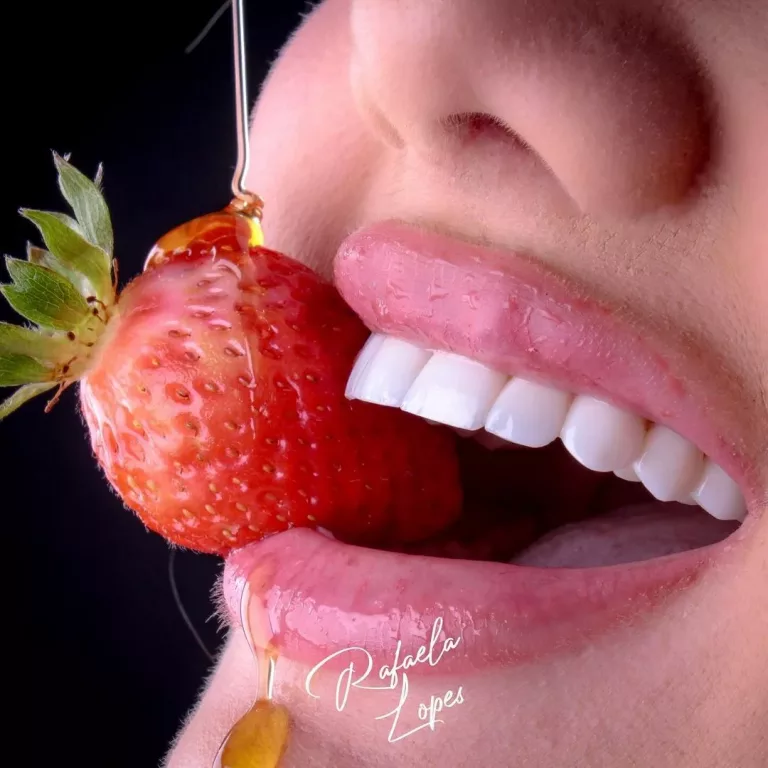 loira_sorriso_artistico